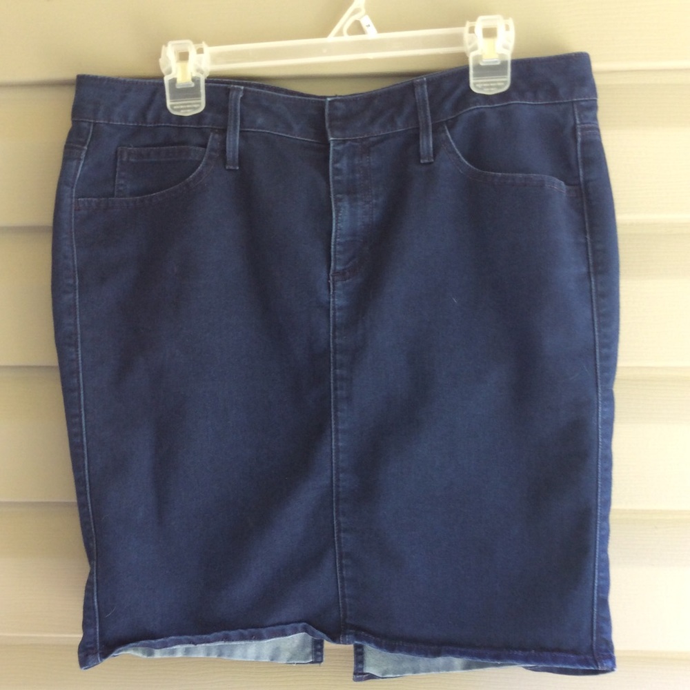 Gap 1969 Vintage dark wash jean  skirt